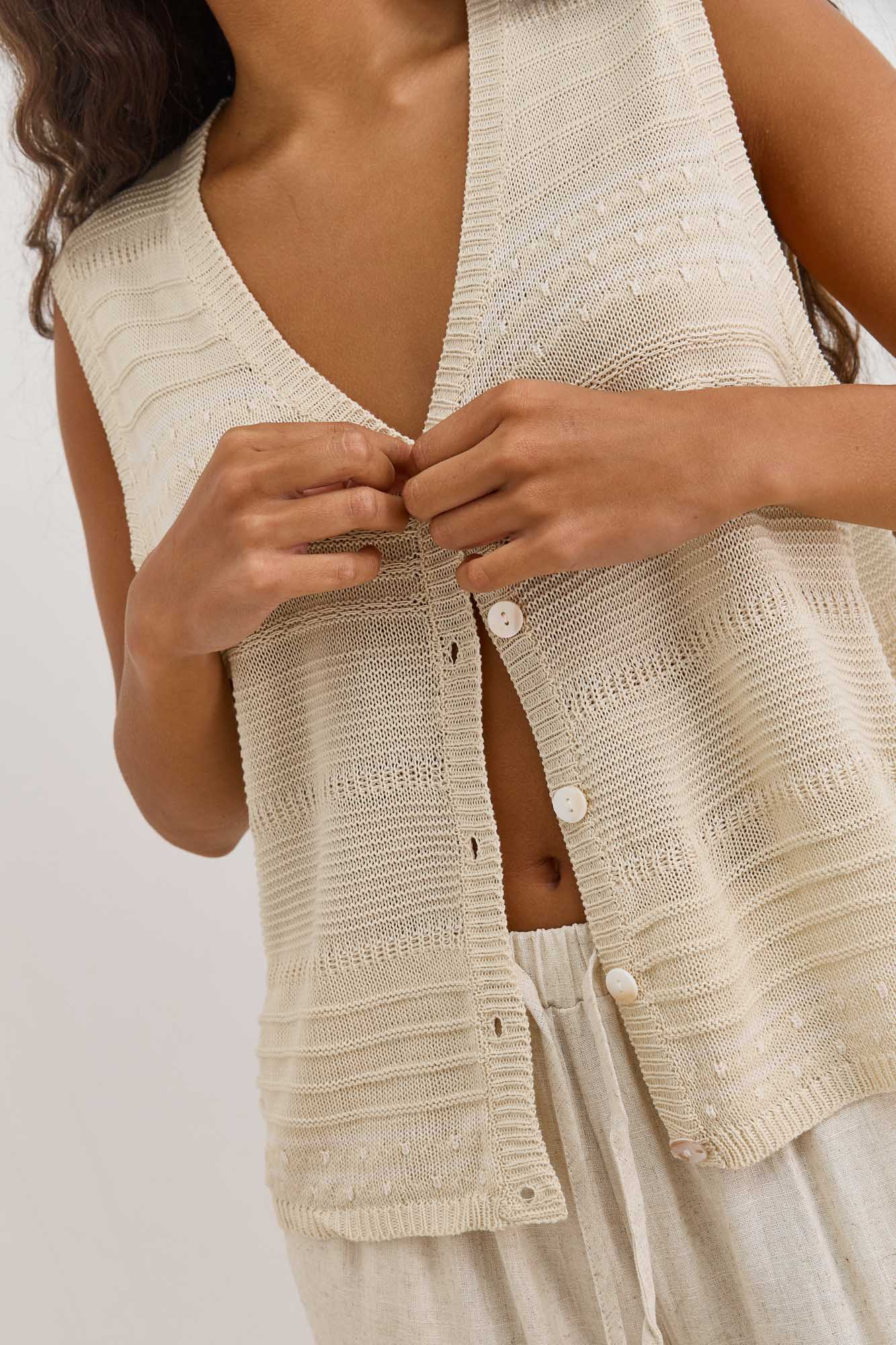 ווסט סריג תיאה עם טקסטורה | בז'