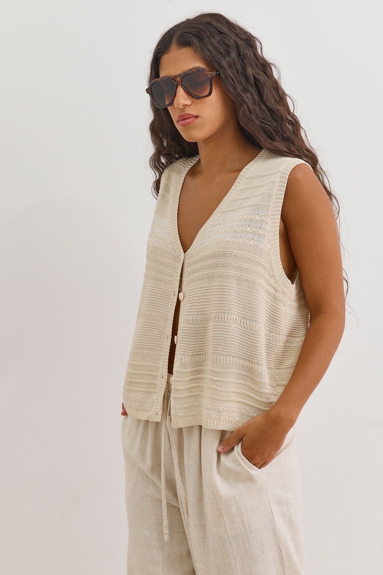 ווסט סריג תיאה עם טקסטורה | בז'