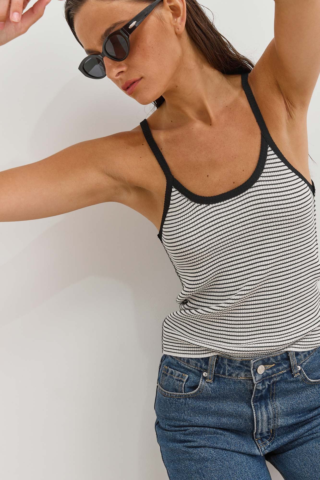 גופיית סריג ריבר סטרייפס | לבן/שחור