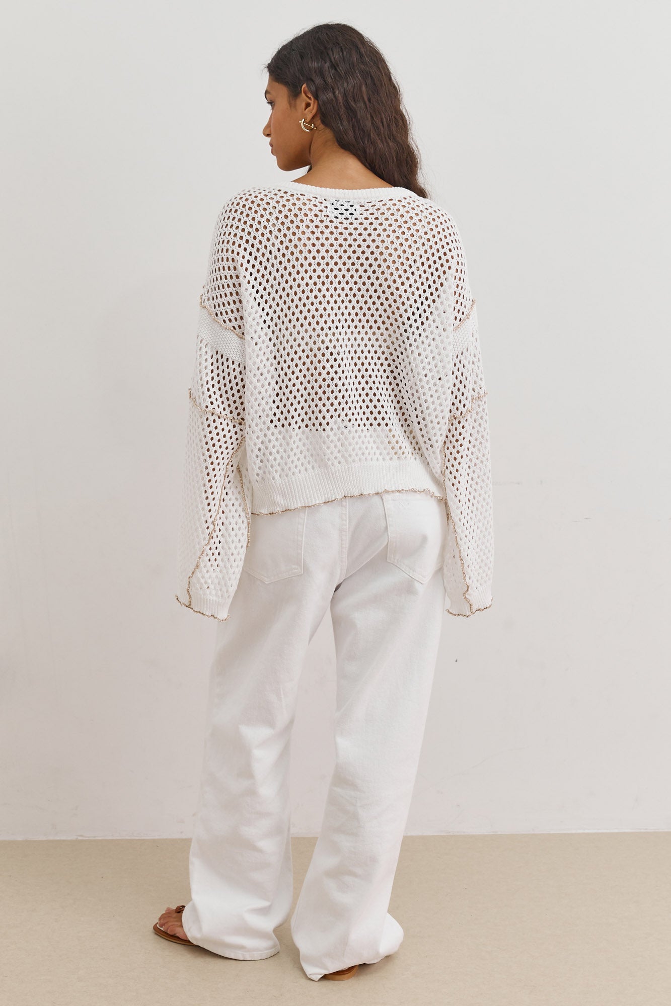 סריג מחורר קמיל בשילוב קשירות | לבן/בז'