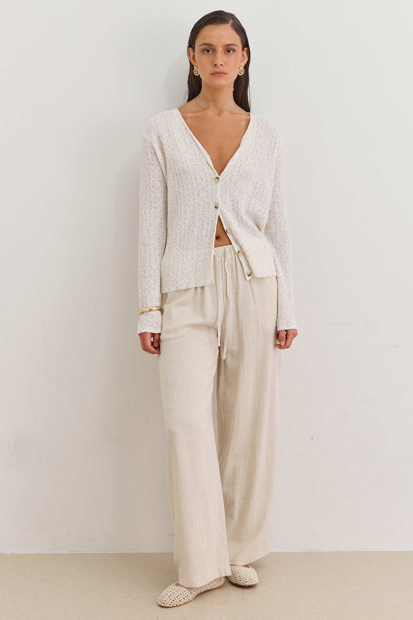 PRE-ORDER קרדיגן כפתורים סול בד טקסטורה | לבן