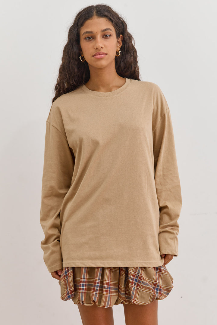 טי שירט בייסיק מדיסון שרוול ארוך | מוקה