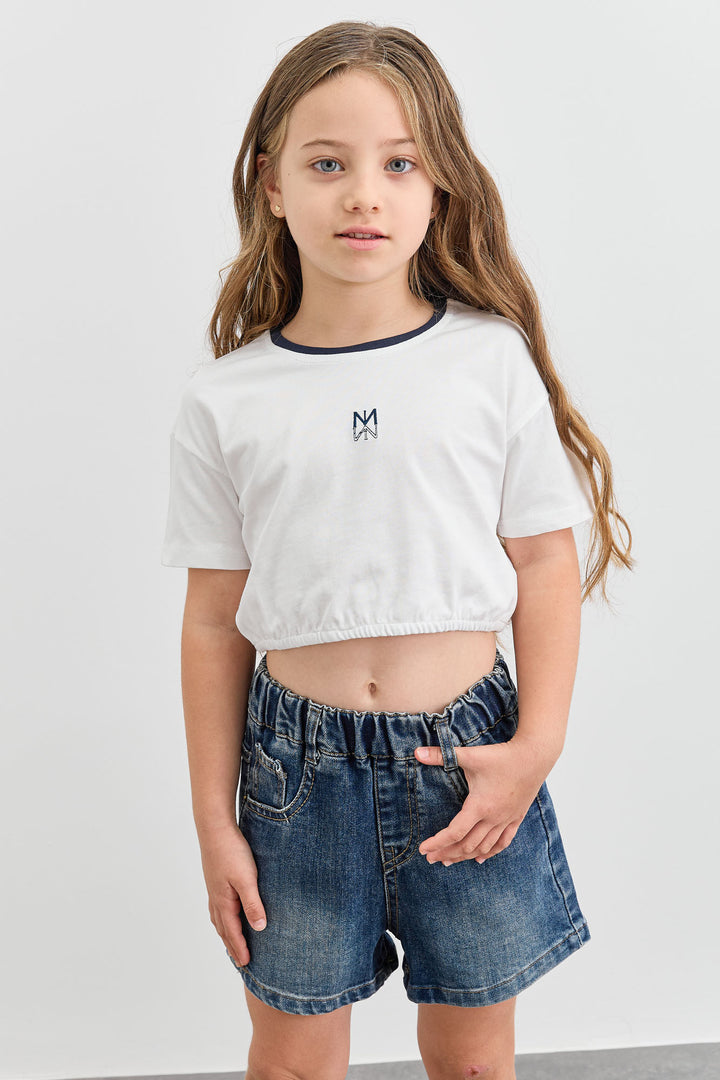 טי שירט בגזרת קרופ גומי במותן | לבן/כחול