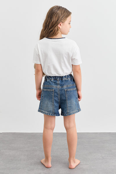 טי שירט בגזרת קרופ גומי במותן | לבן/כחול