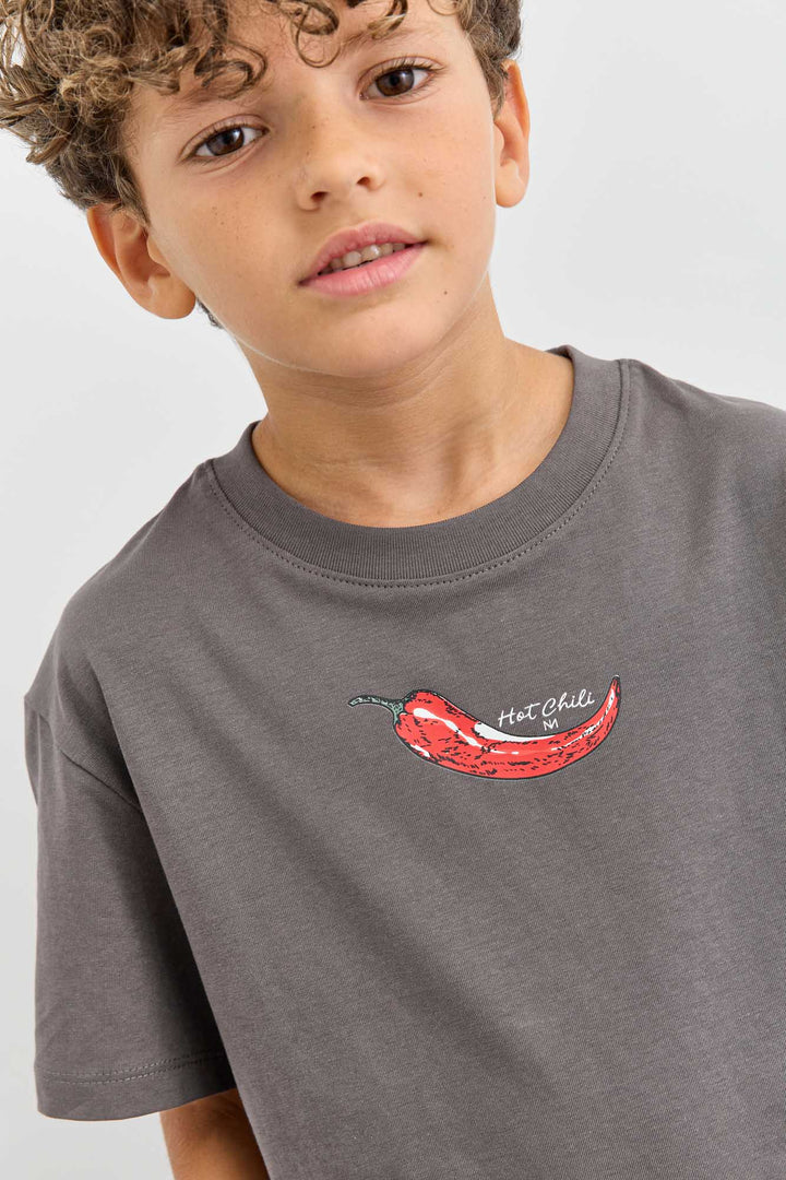 טי שירט HOT CHILI בגזרת אוברסייז  | אפור