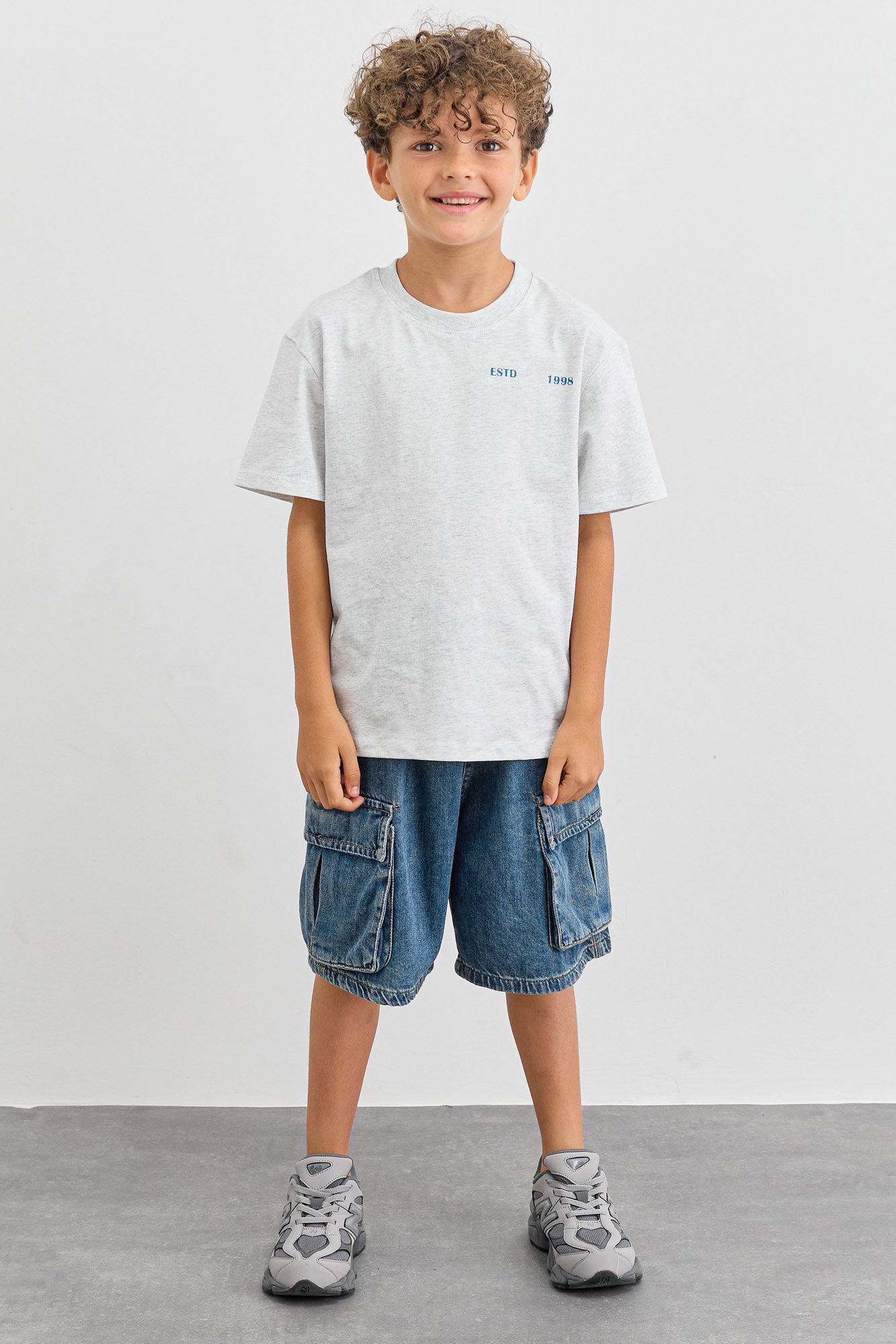 טי שירט COWBOY גזרת אוברסייז | אפור בהיר