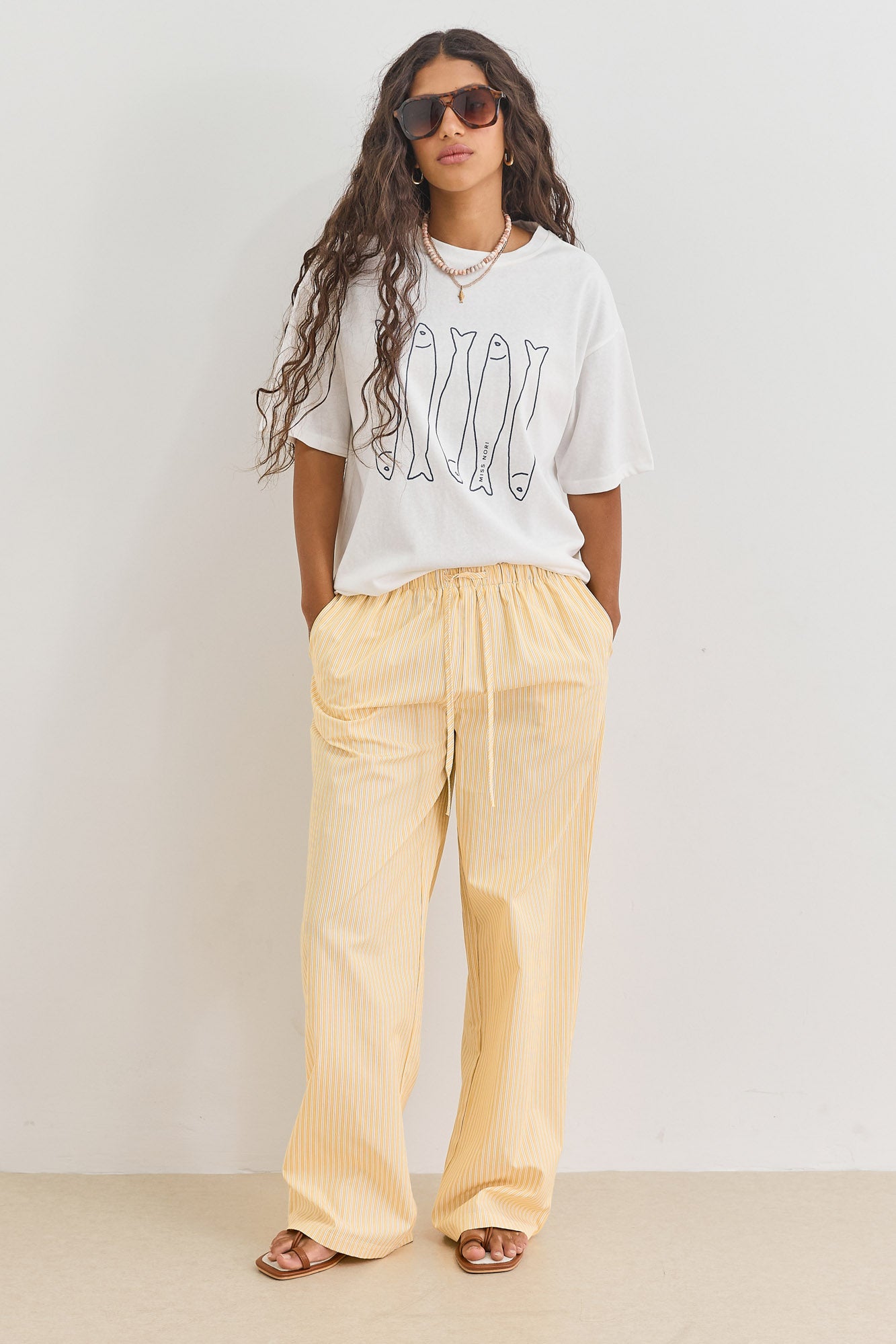 מכנסי הנדל סטרייפס גומי במותן | צהוב/לבן