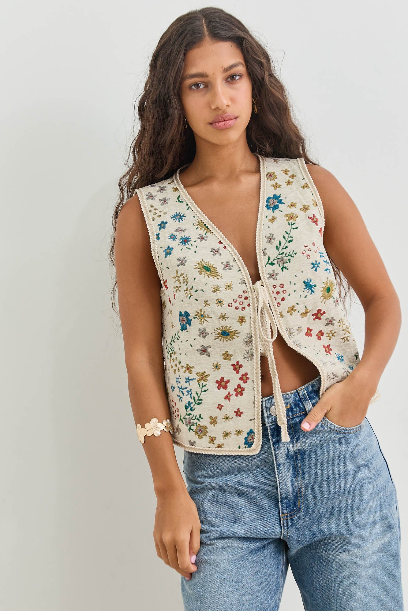 ווסט רקום טקסס סגירת קשירה | בז'