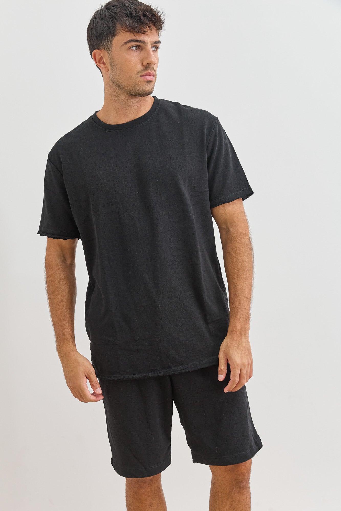 טי שירט תומאס פרנץ' טרי סיומת גזורה | שחור