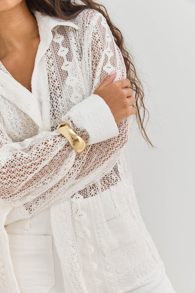 מכופתרת קזבלנקה בד תחרה | שמנת