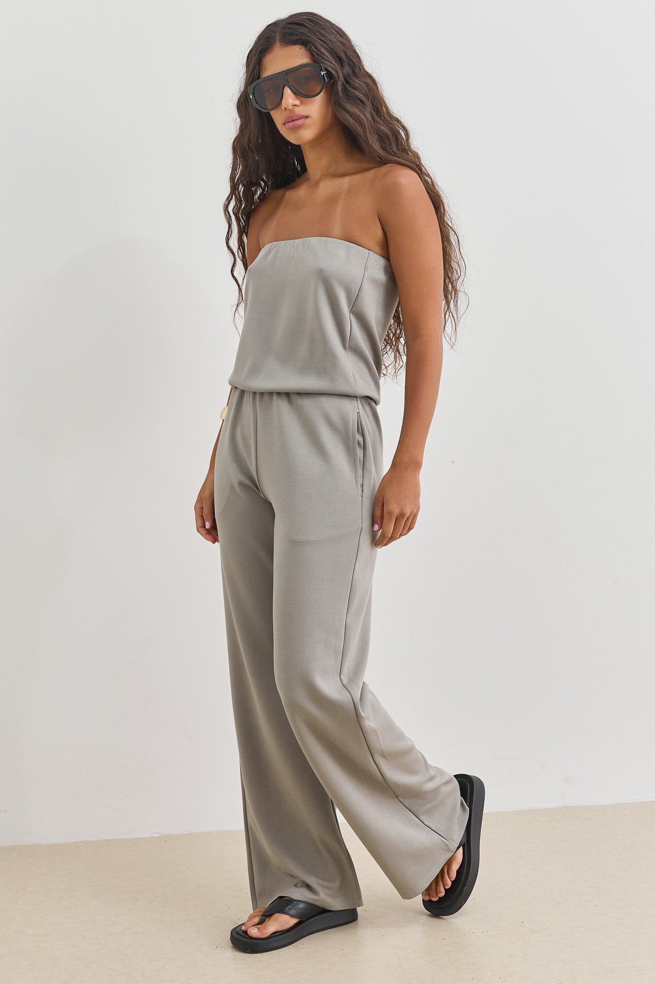 אוברול סטרפלס סלין גומי במותן | ירוק זית