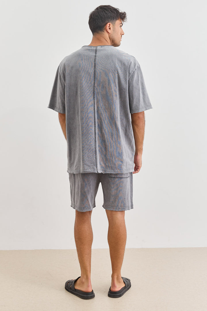 טי שירט קרלוס וואש סיומת גזורה | אפור