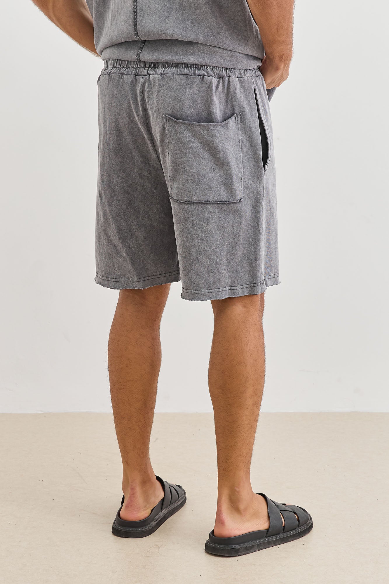 שורטס קרלוס וואש סיומת גזורה | אפור