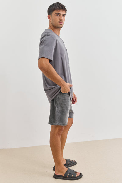 טי שירט אדריאן פרינט בגב | אפור כהה