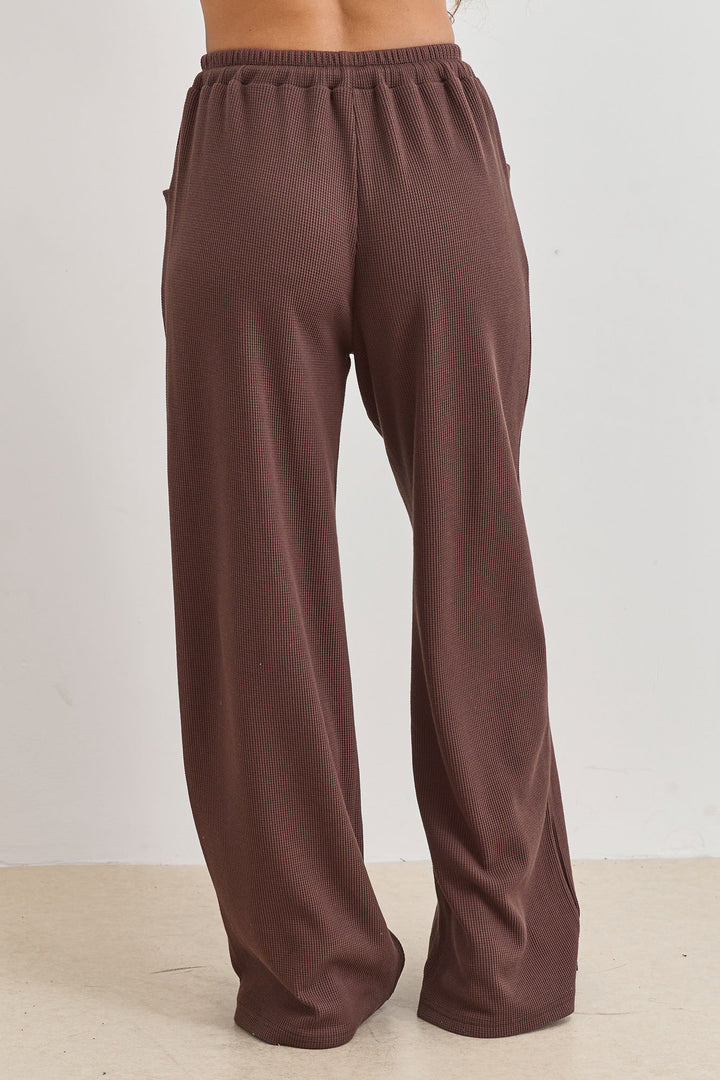 מכנסי אליסון בד וופל בשילוב רקמת לוגו | חום אדמה