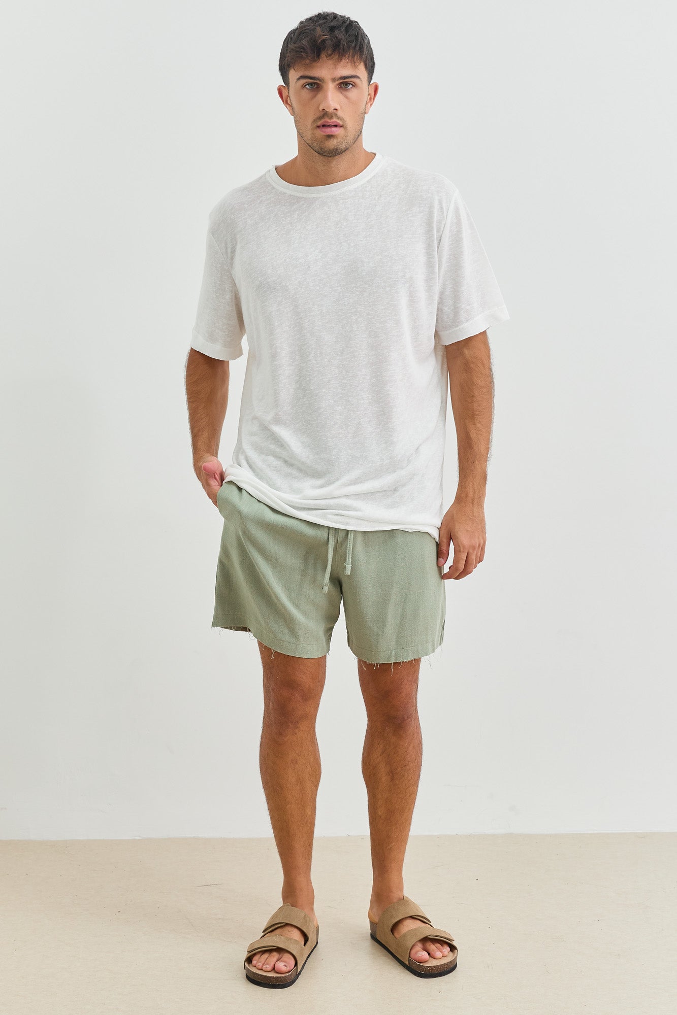 שורטס דמוי פשתן גוני סיומת פרומה | ירוק