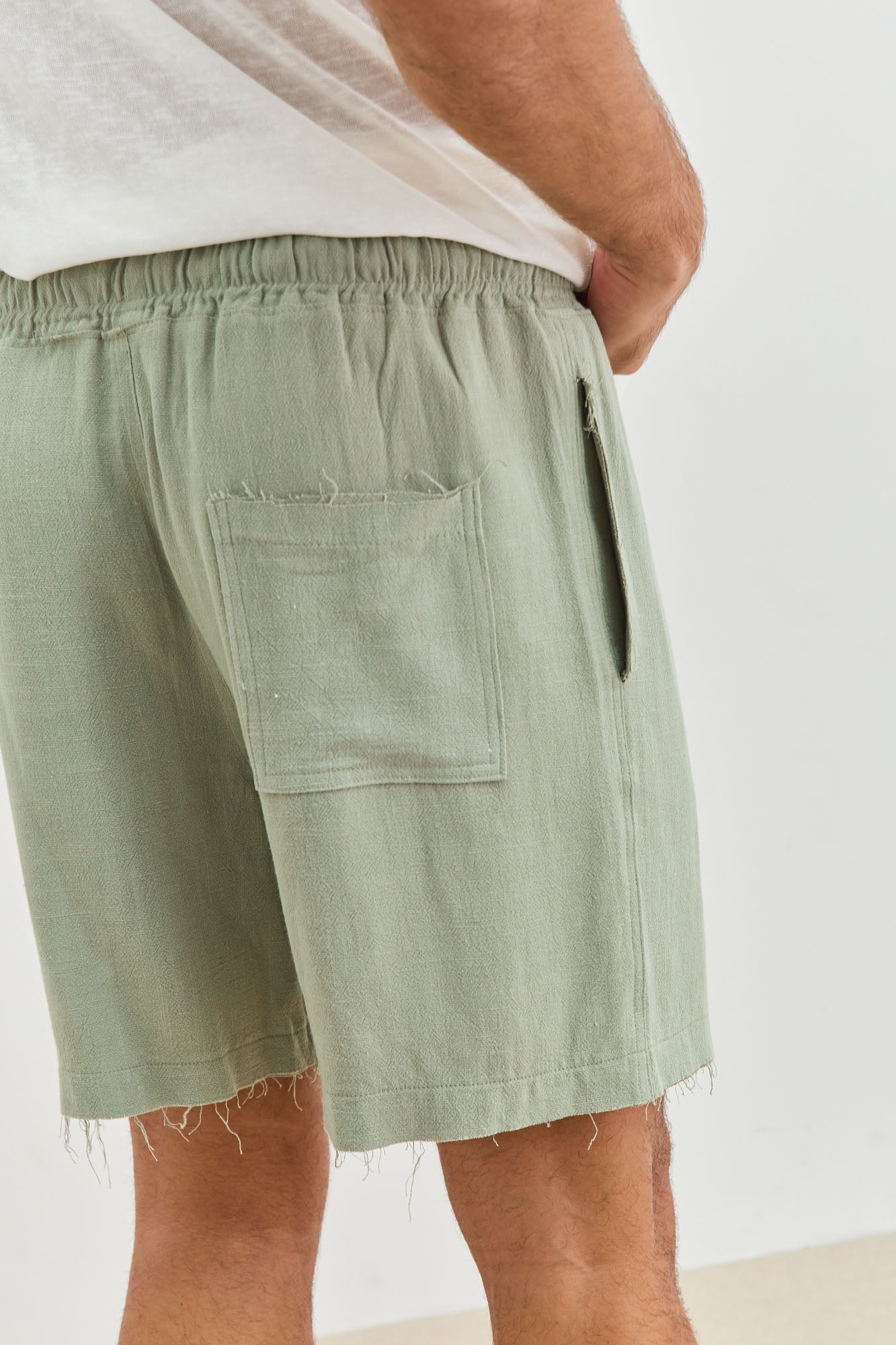 שורטס דמוי פשתן גוני סיומת פרומה | ירוק