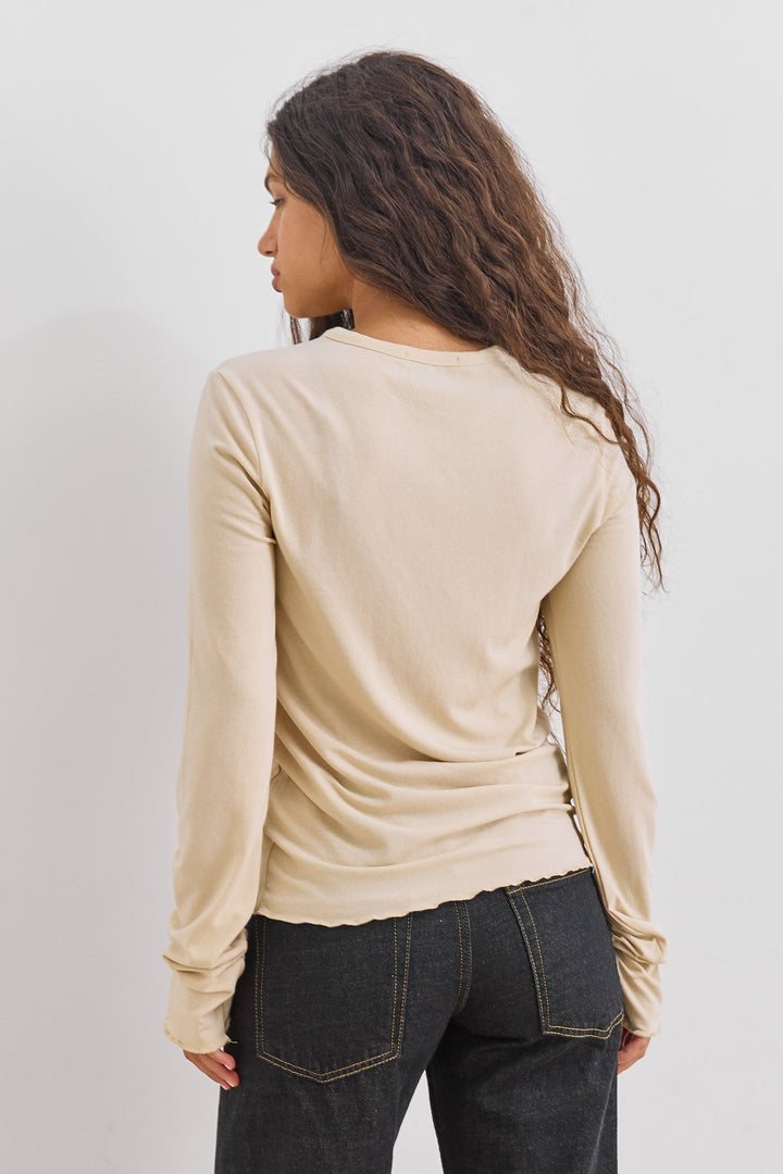 חולצת בייסיק נורה תפר קדמי | בז'
