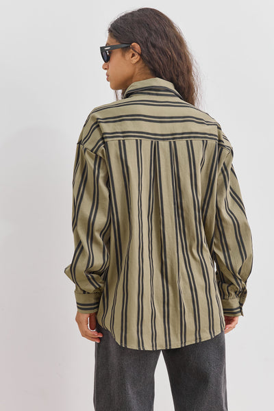 מכופתרת אלן סטרייפס | ירוק זית