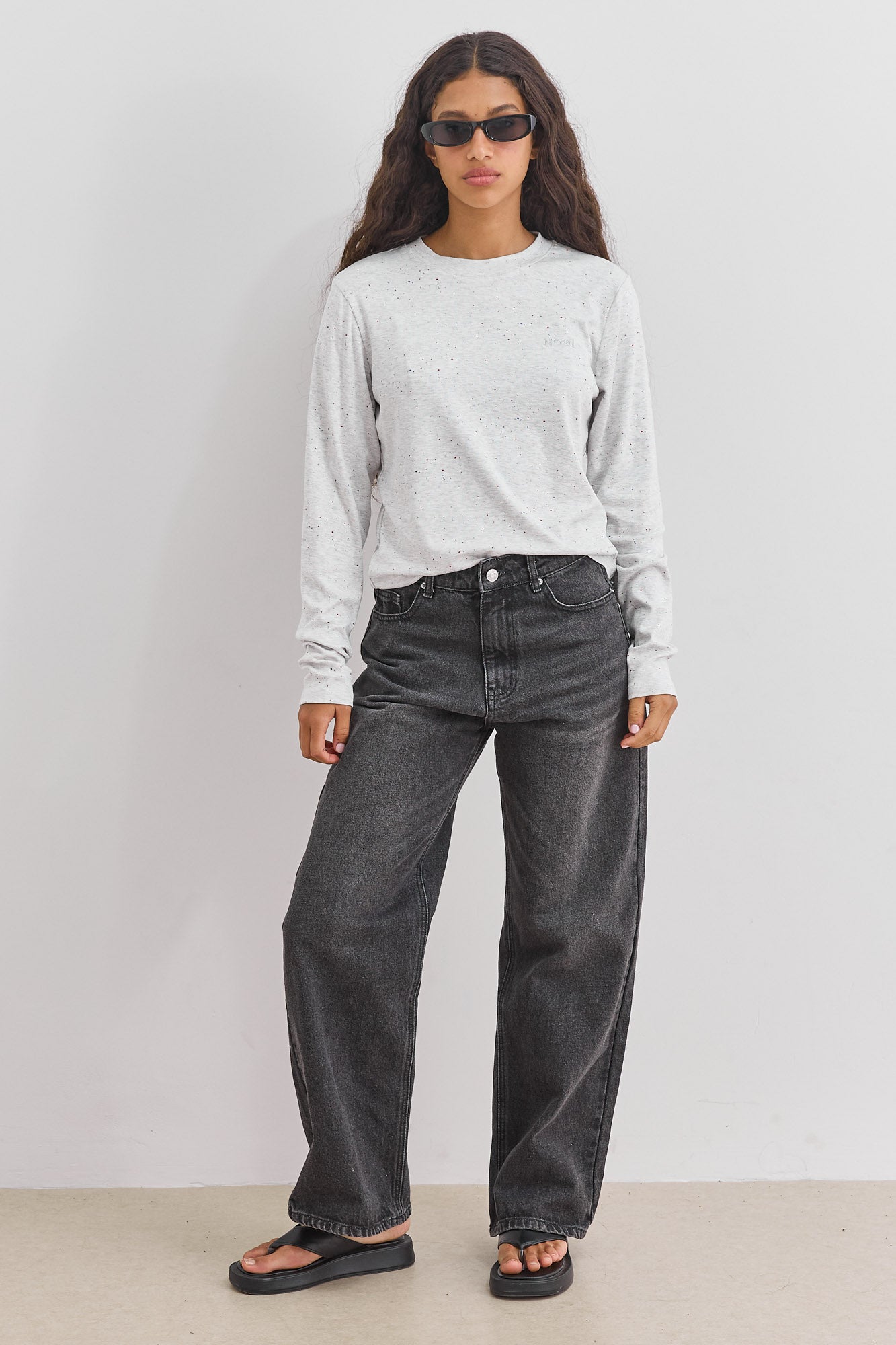 חולצת בייסיק נסיה בד מלאנז'  | אפור בהיר