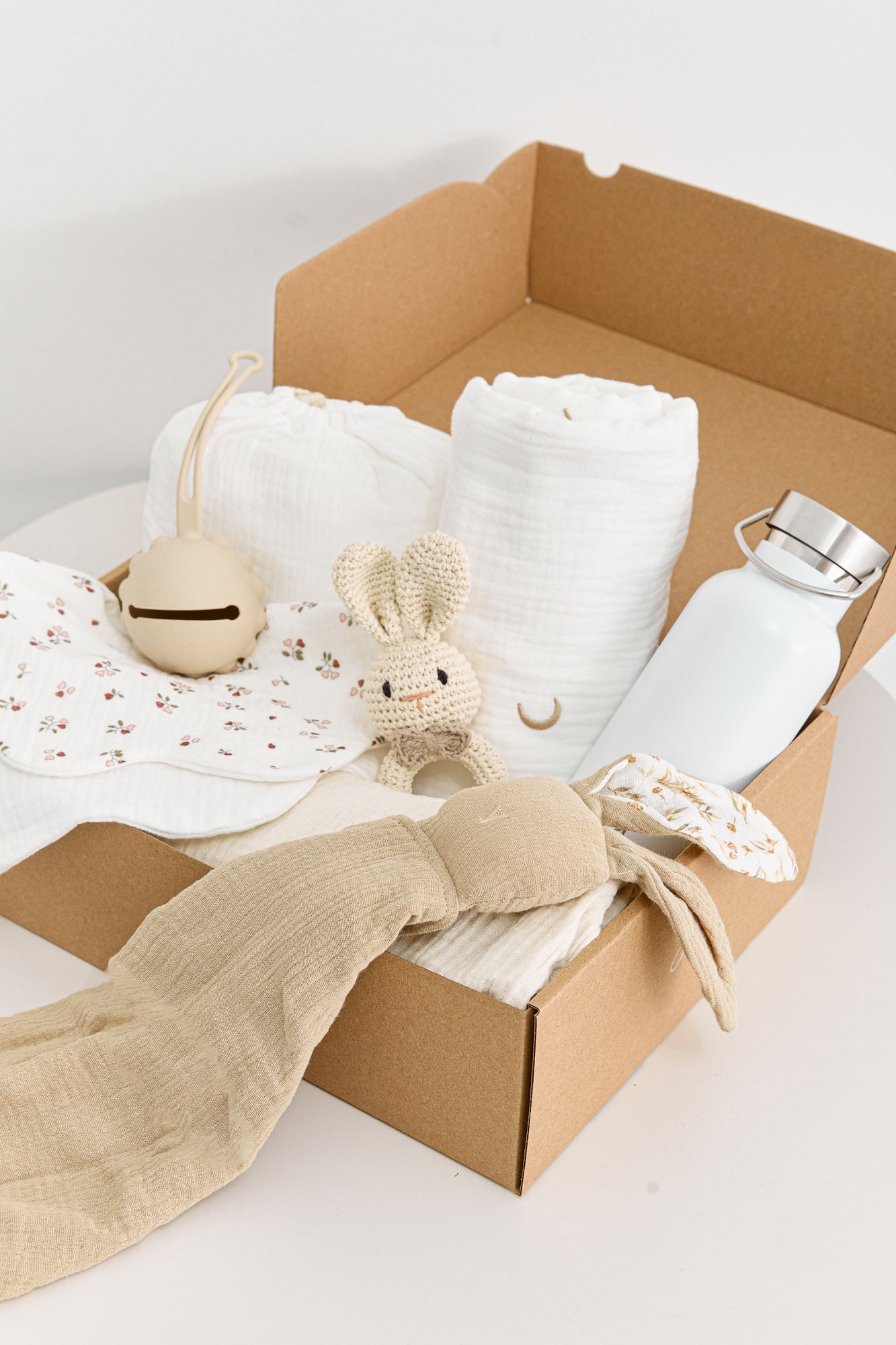 מארז לידה פלאוורס מפנק | בז'