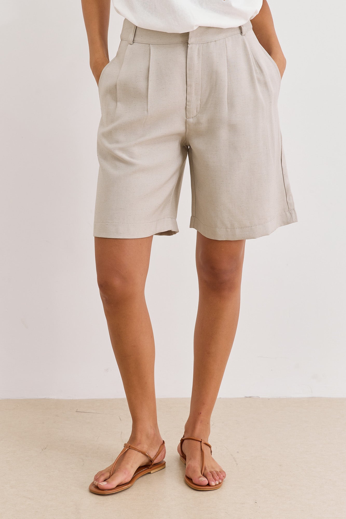 מכנסי ברמודה קווין דמוי פשתן | בז'