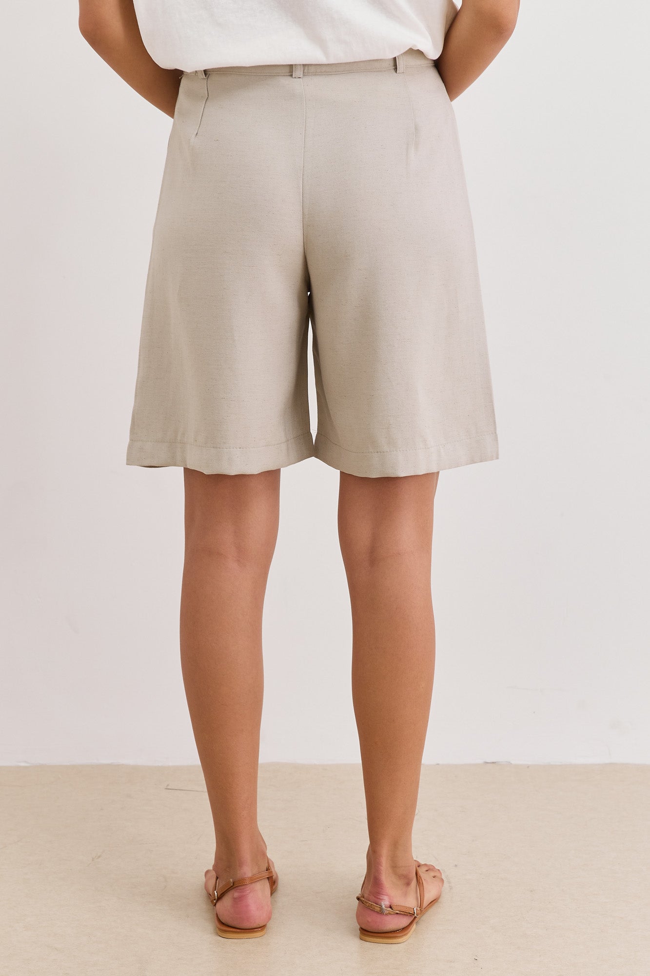 מכנסי ברמודה קווין דמוי פשתן | בז'