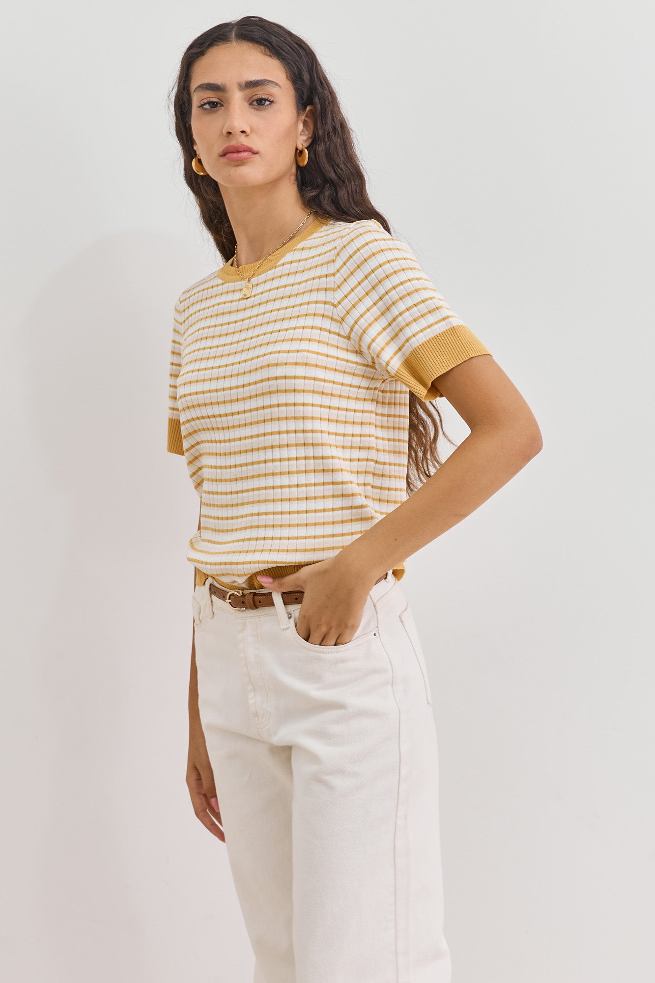 חולצת סריג דק מישל סטרייפס | בז'/צהוב
