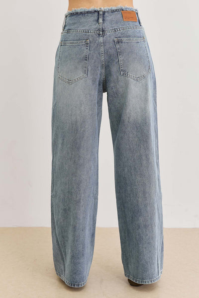 מכנסי דנים גבי בשילוב חגורה גזורה | ג'ינס