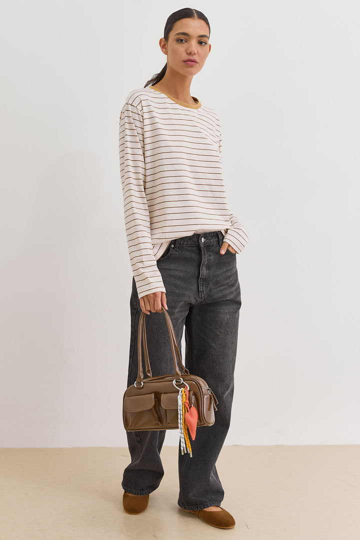 לאקי צ'ארם לב | כתום