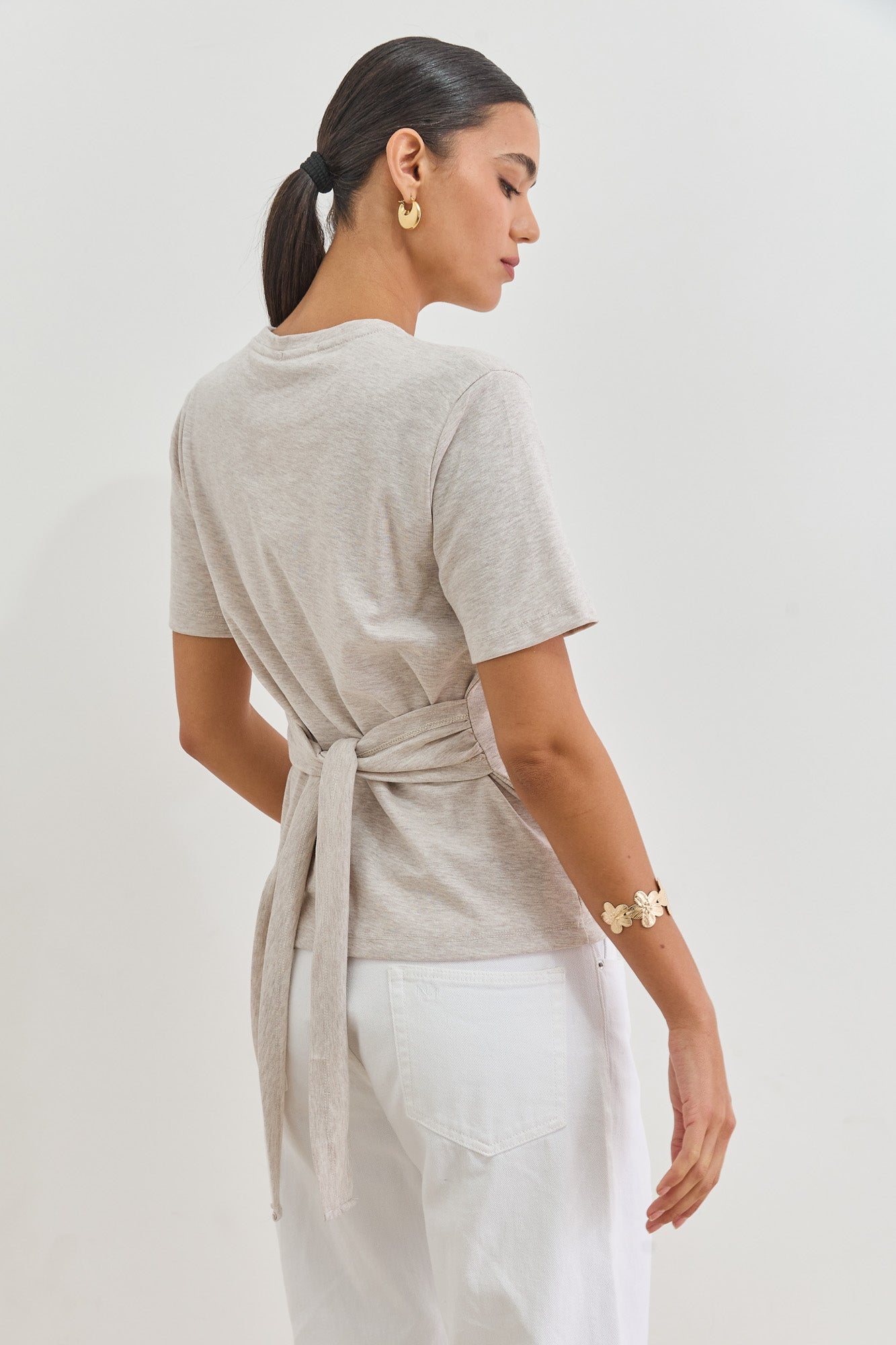 חולצת אנני רצועות קשירה | בז' מלאנז'