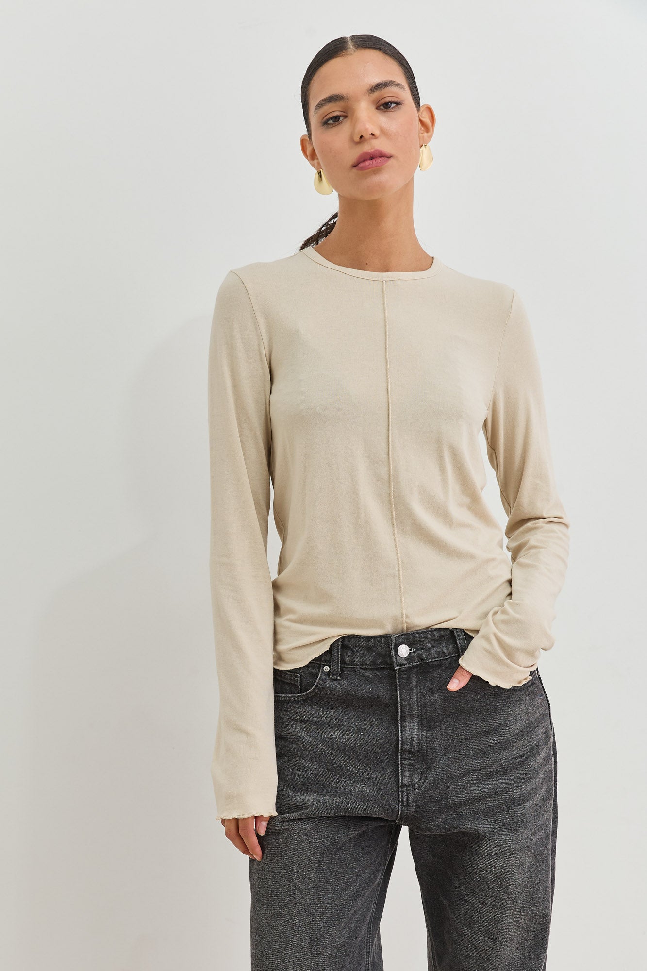 עגילי נומה צמודים צורת עיגול | זהב