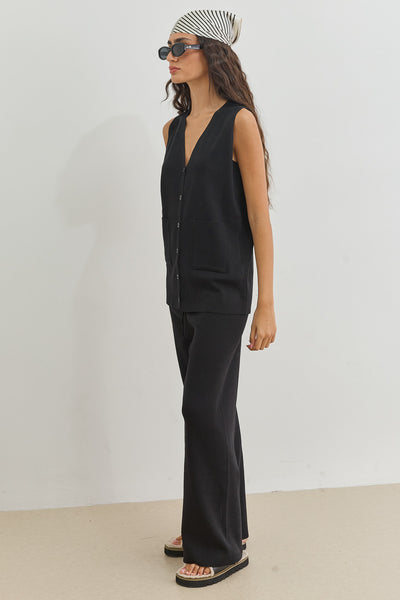 וסט סריג נואל בסגירת כפתורים | שחור