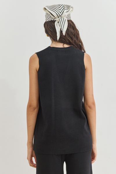 וסט סריג נואל בסגירת כפתורים | שחור