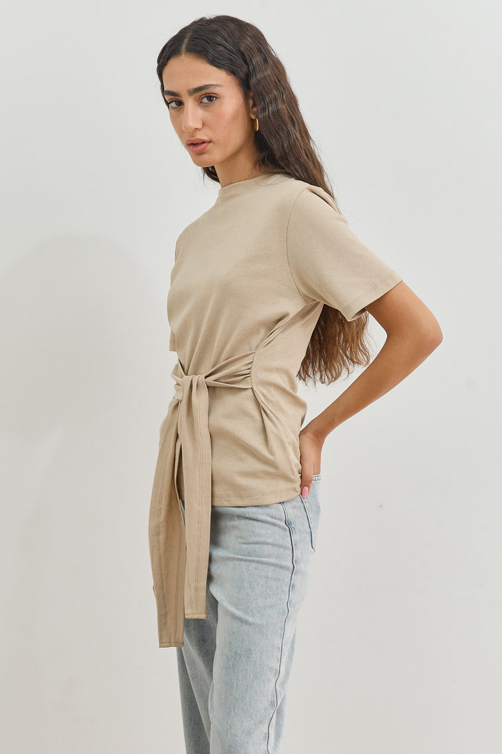 חולצת אנני רצועות קשירה | מוקה