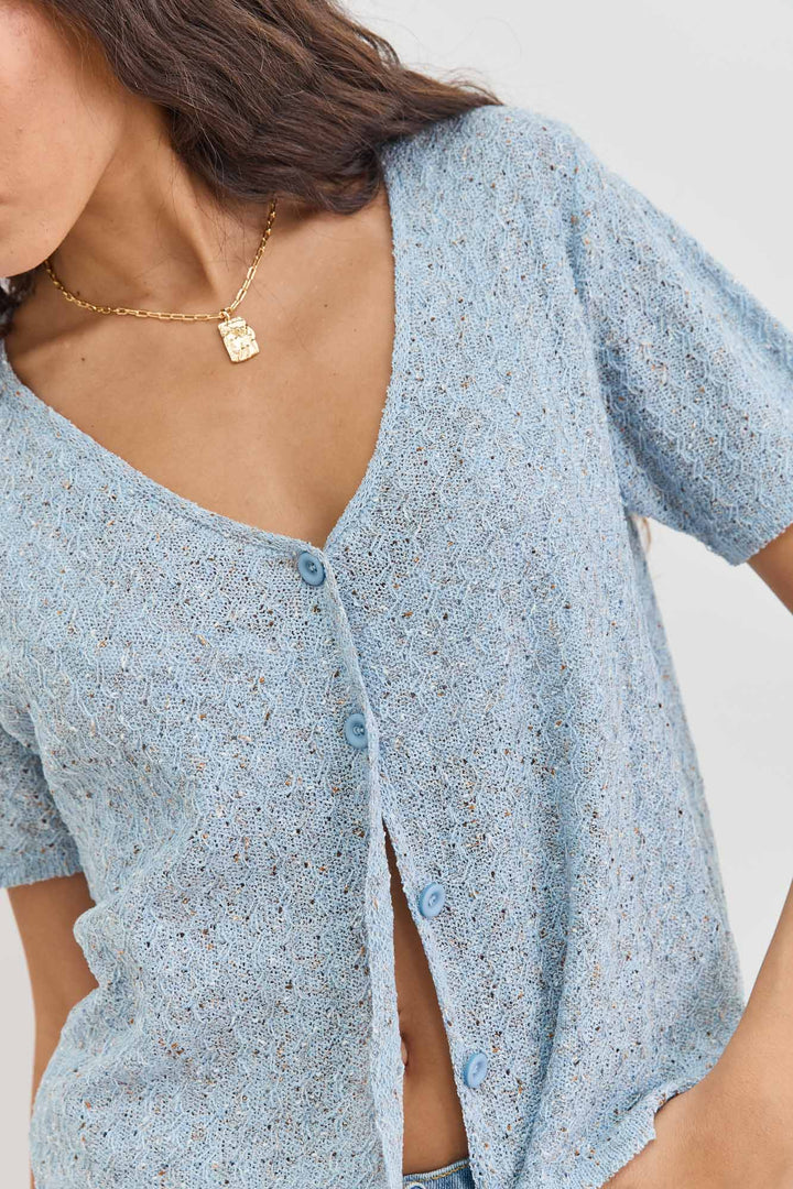 חולצת כפתורים ג'ולייט סריג דק | כחול בהיר