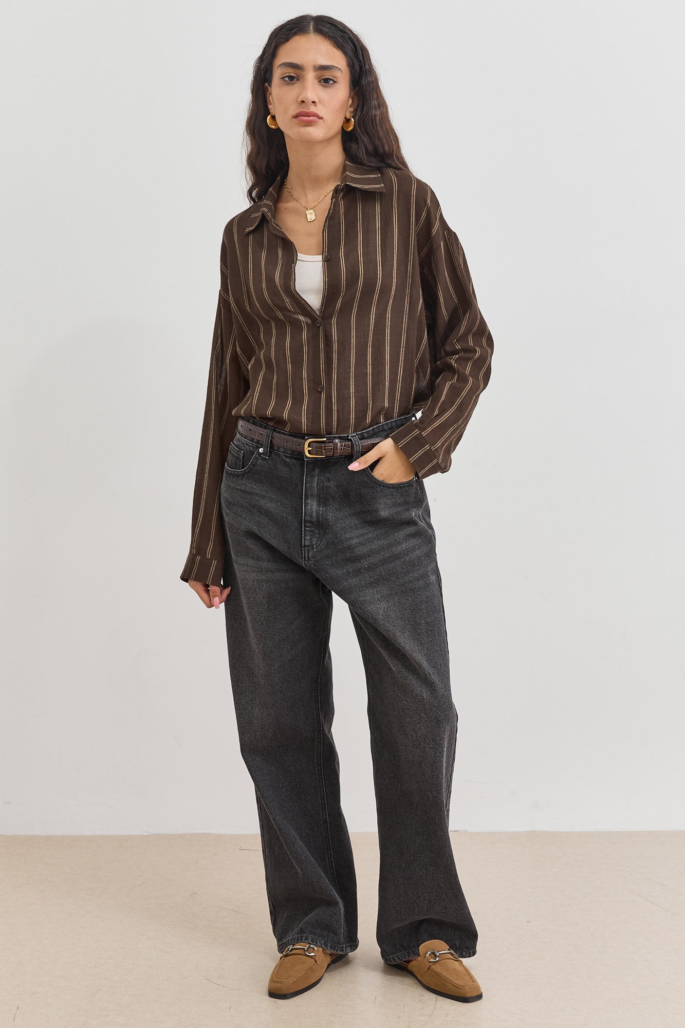 חולצה מכופתרת סאני סטרייפס בד שקפקף | חום