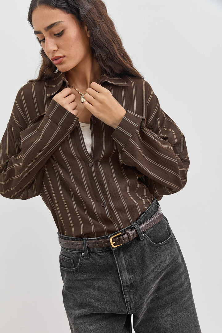 חולצה מכופתרת סאני סטרייפס בד שקפקף | חום