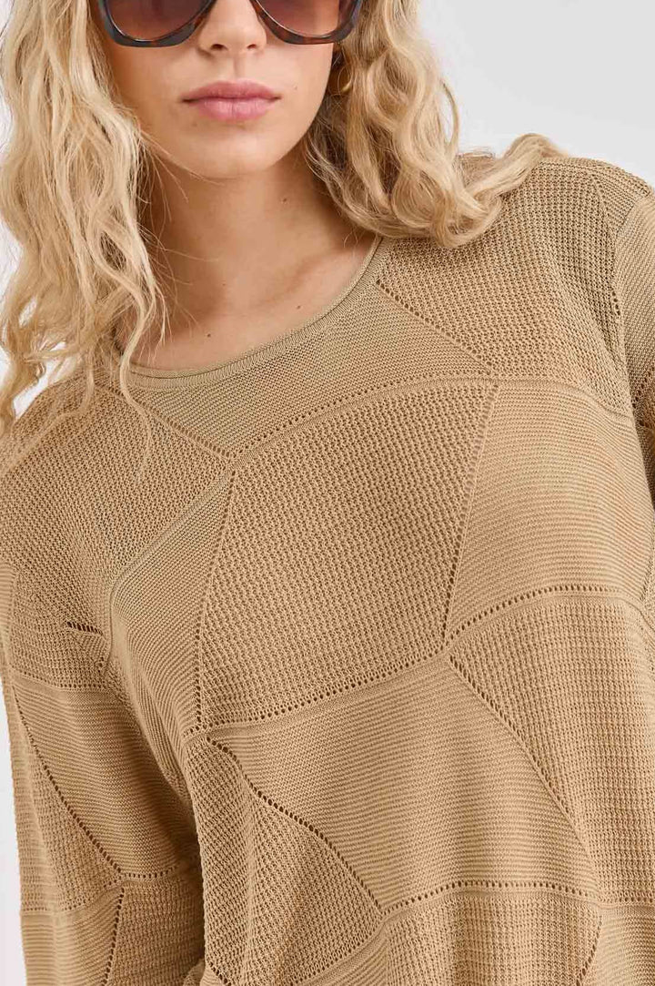 סריג אווה טקסטורת מעויינים | מוקה