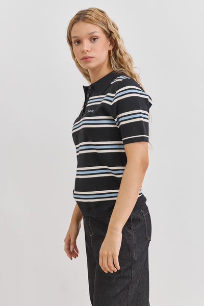 חולצת סקרלט סטרייפס צווארון פולו | שחור/כחול