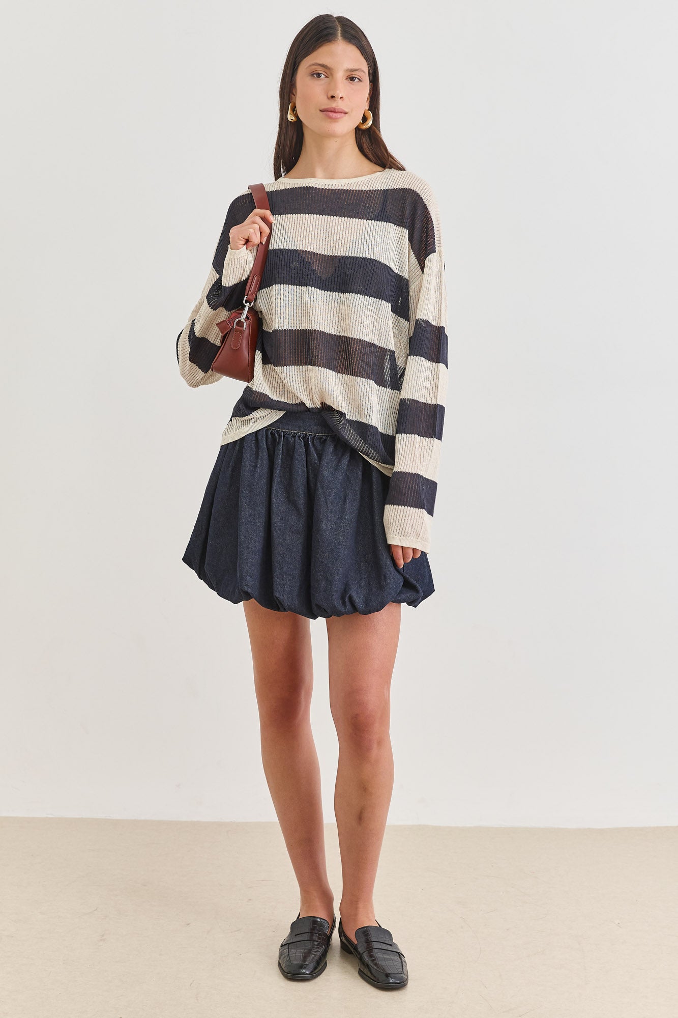 חולצת בובי סטרייפס סריג מחורר | לבן/שחור