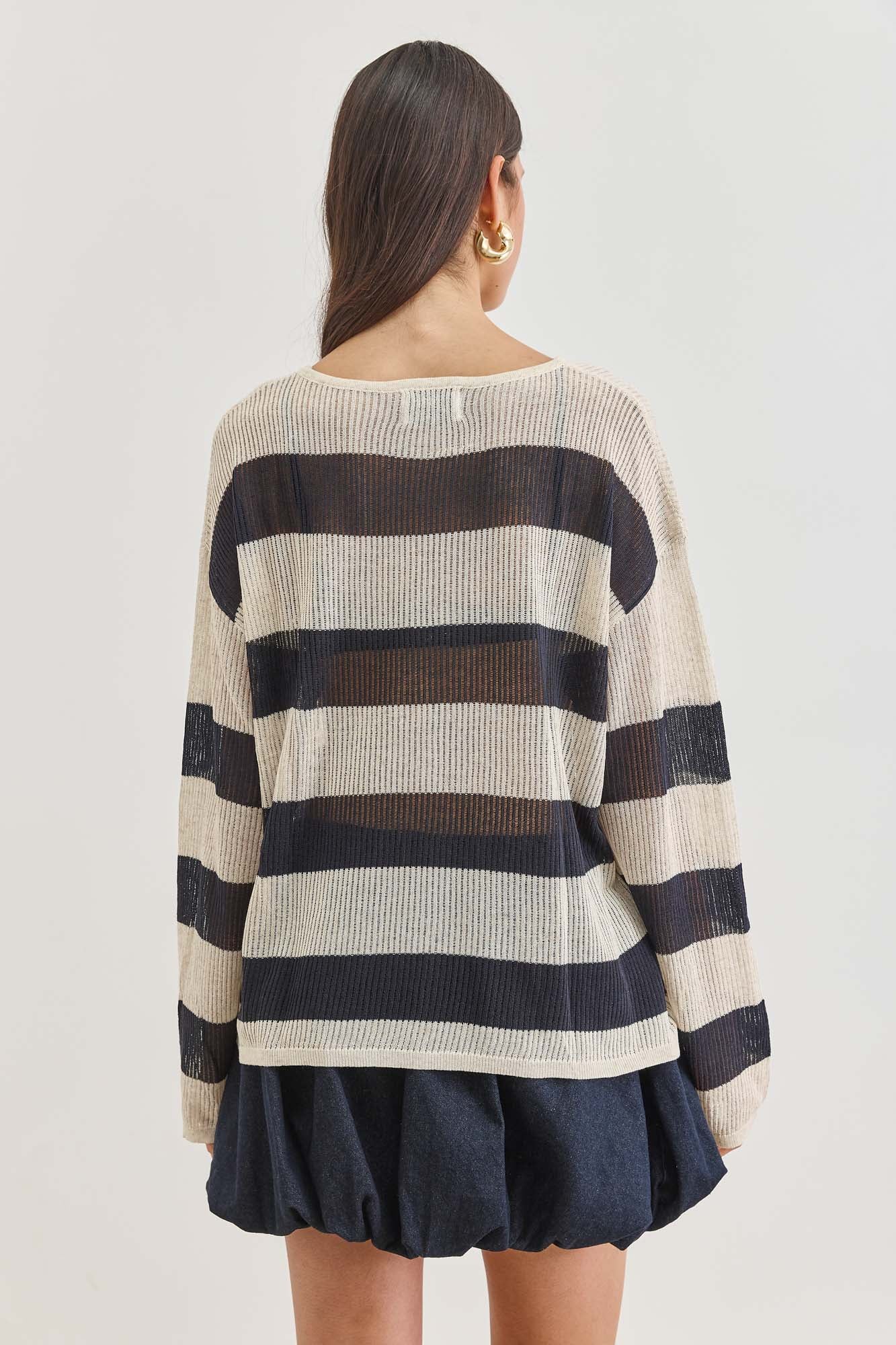 חולצת בובי סטרייפס סריג מחורר | לבן/שחור