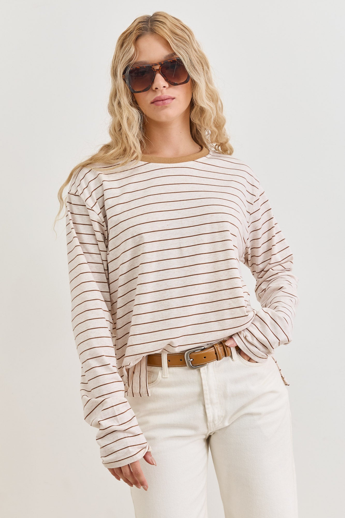 חולצת טי אמור סטרייפס | בז׳/חום