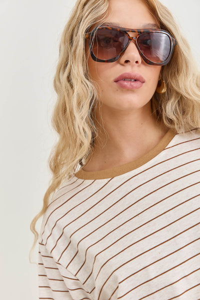 חולצת טי אמור סטרייפס | בז׳/חום