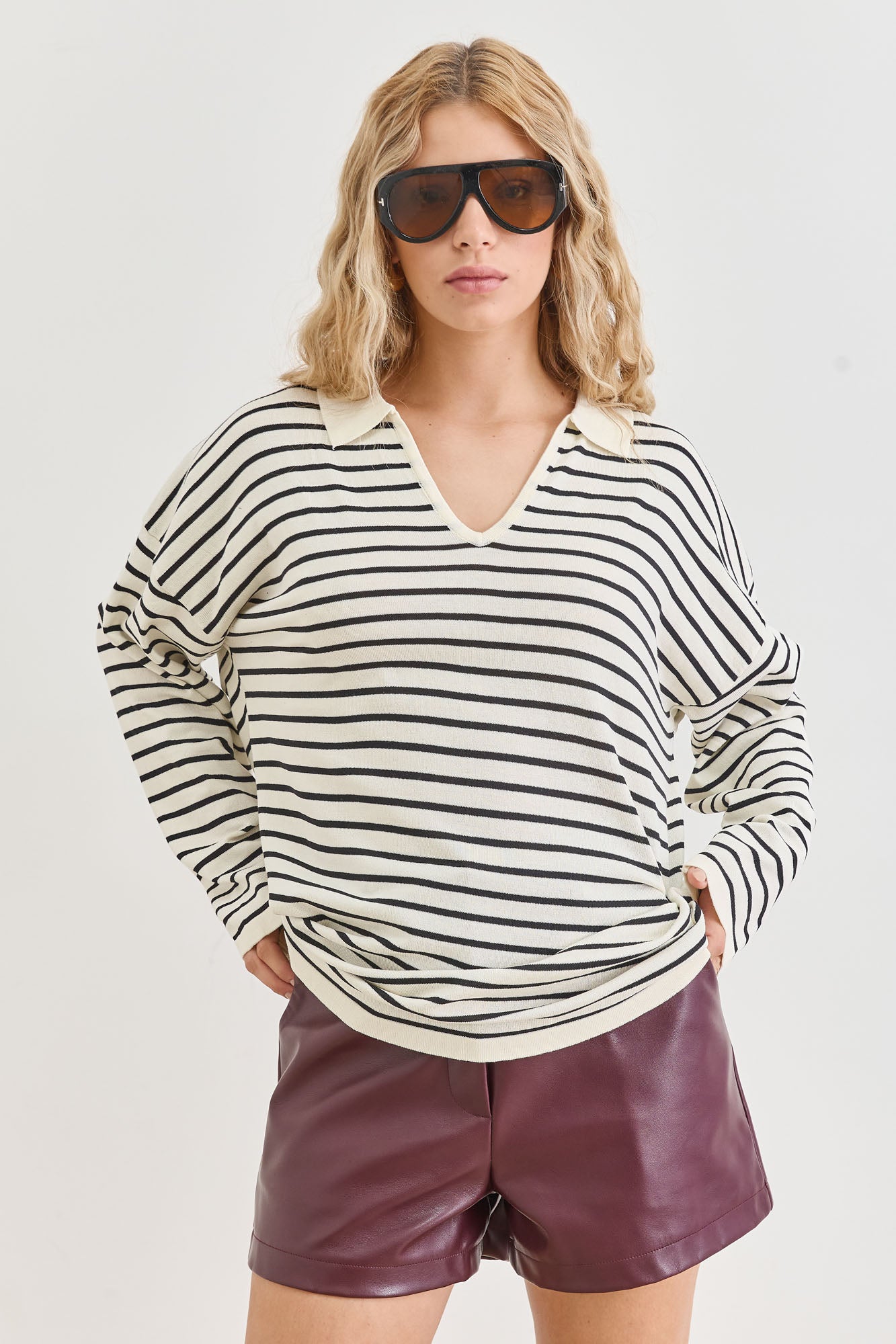 טוניקת סריג דק מילה סטרייפס | לבן/שחור