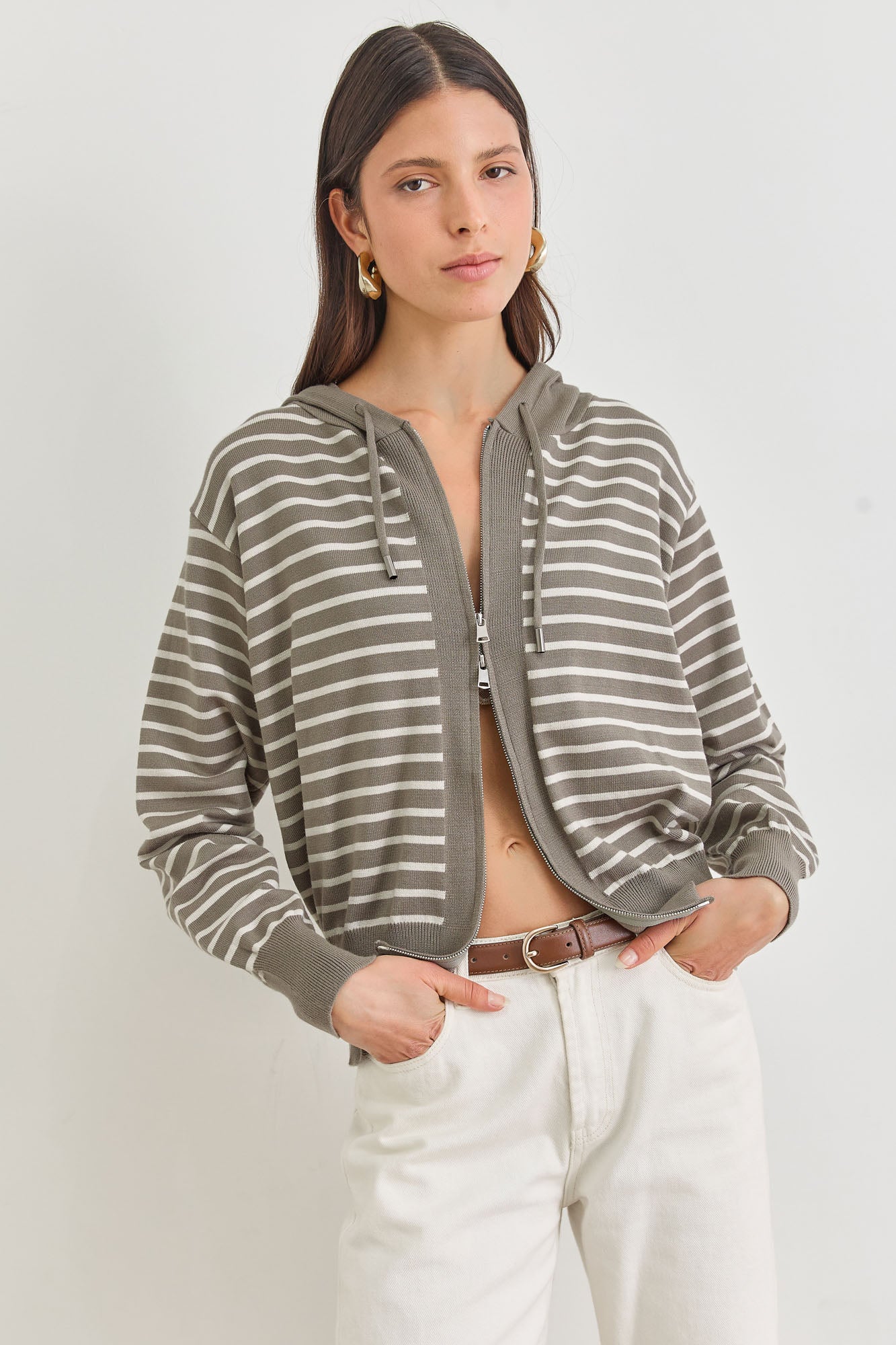 סוויטשירט סריג קפוצ'ון סטארק סטרייפס | ירוק זית/שמנת