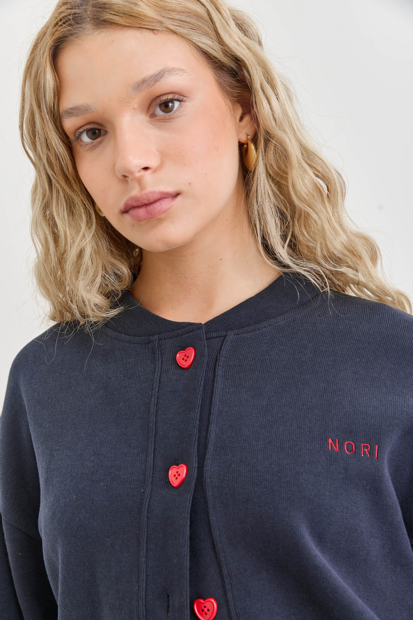 בומבר סוויטהארט בשילוב כפתורי לב | כחול נייבי