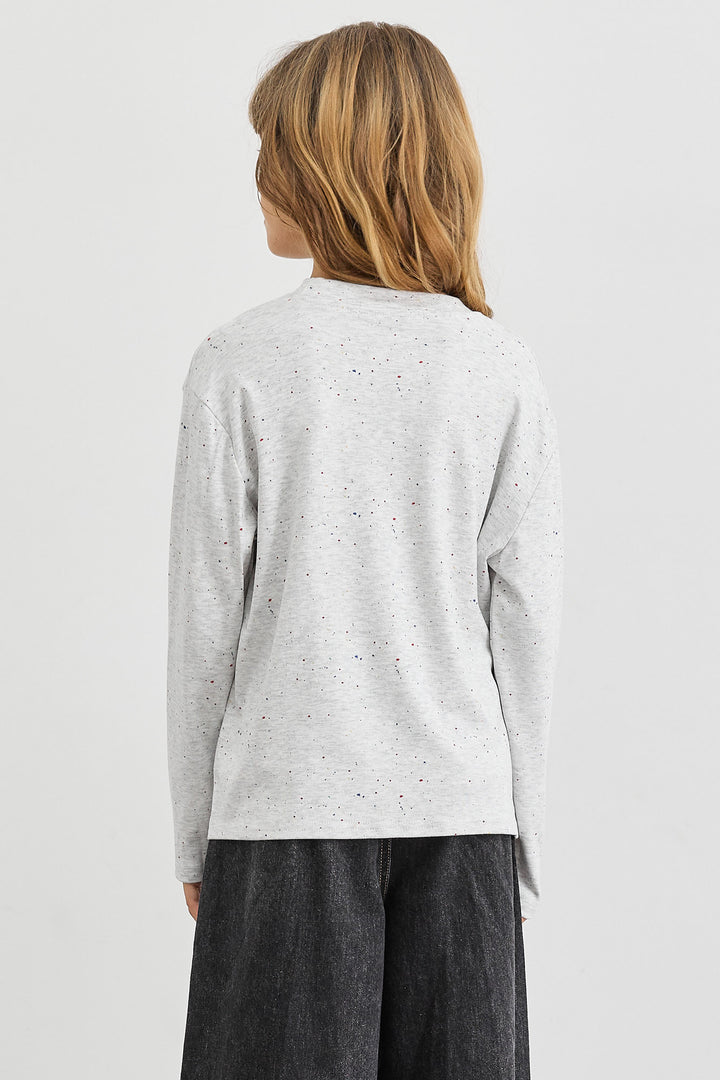 טי שירט עם הדפס נקודות ורקמה | אפור