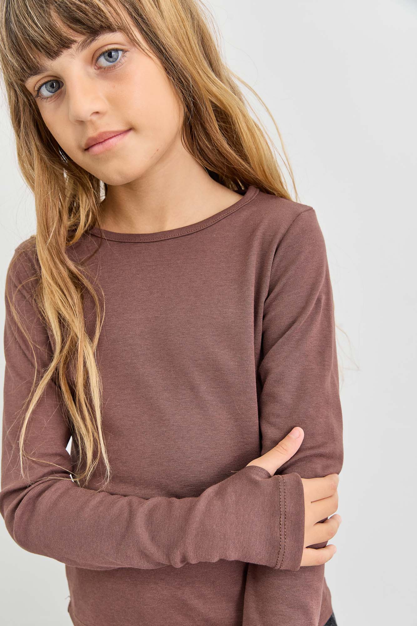 חולצת בייסיק צווארון ניקי ושרוול כפפה | חום