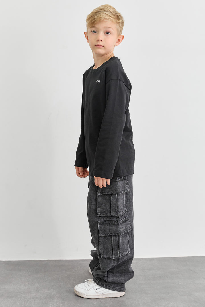 טי שירט אוברסייז שרוול ארוך בשילוב רקמה | שחור